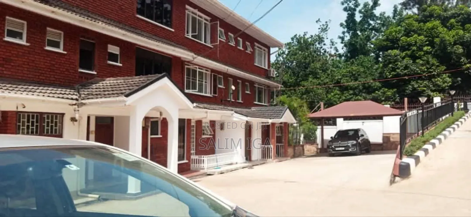 3bdrm Townhouse / Terrace in Kololo Property, Central Division for rent
