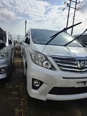 Toyota Alphard 2.4 Petrol AWD 2012 White