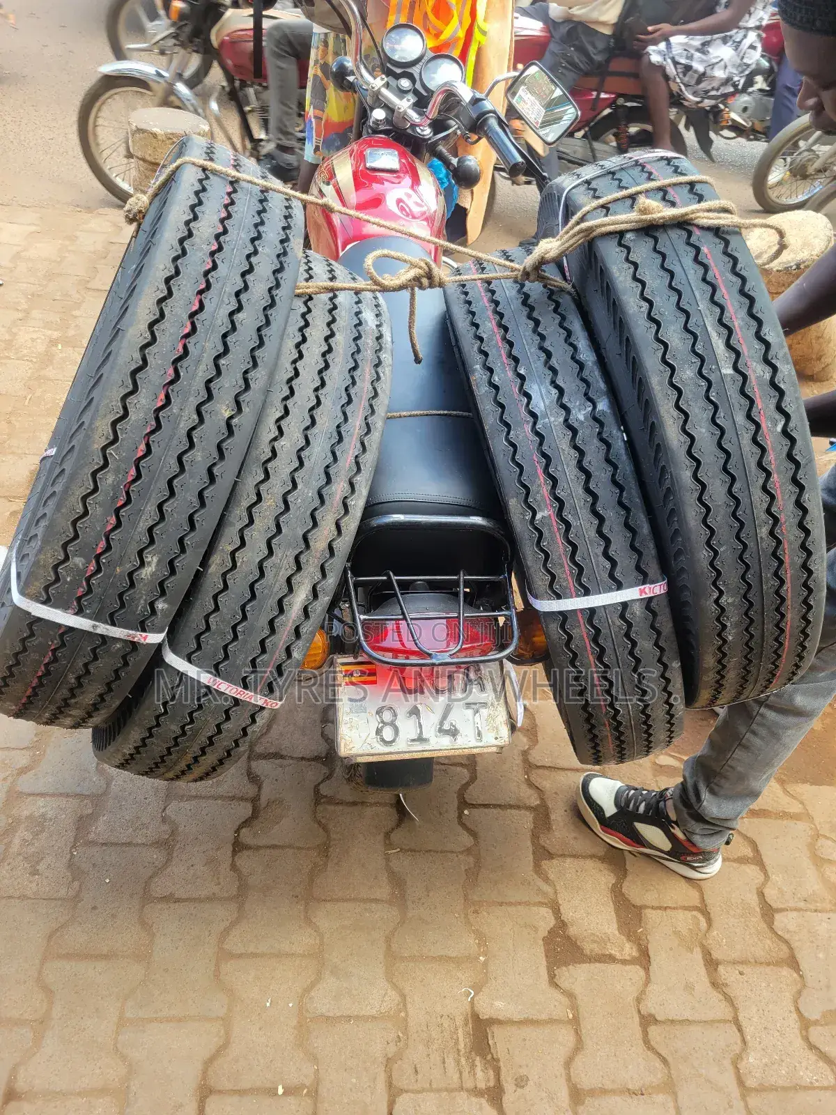 7.00r16 Kiboko the Delivery Man Is Always at Set.
