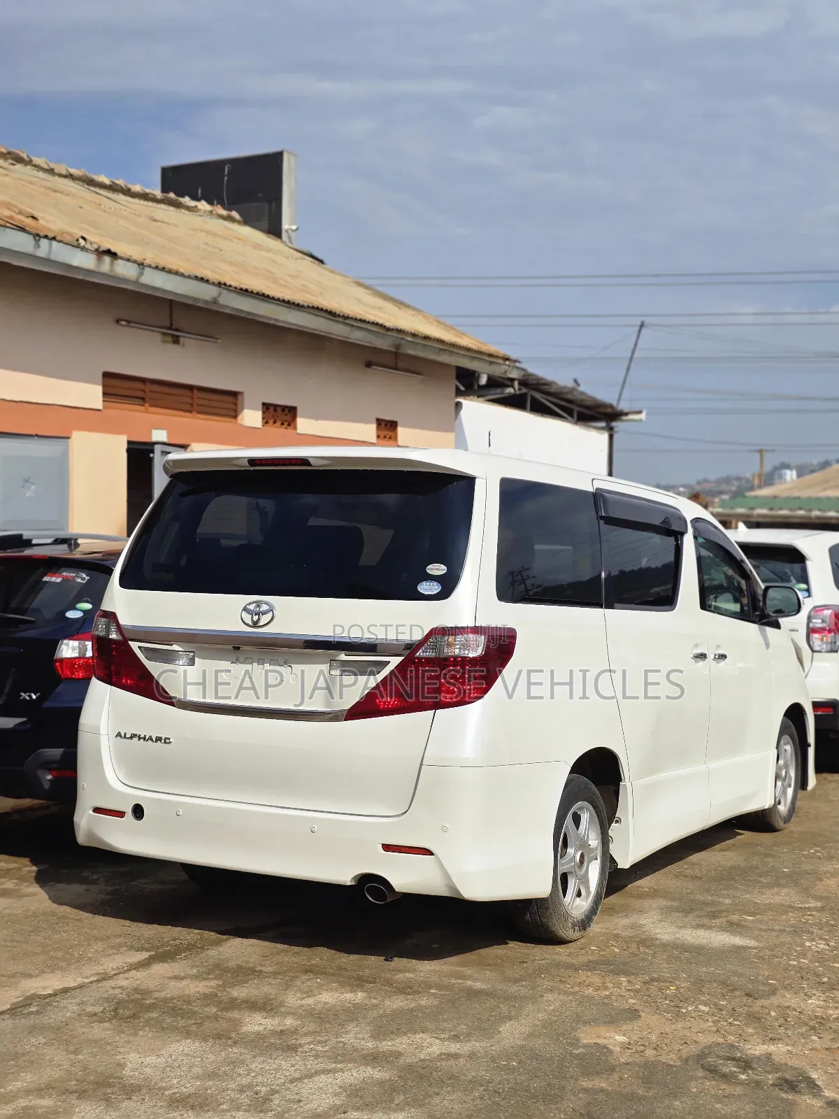Toyota Alphard 2.4 Petrol AWD 2013 White