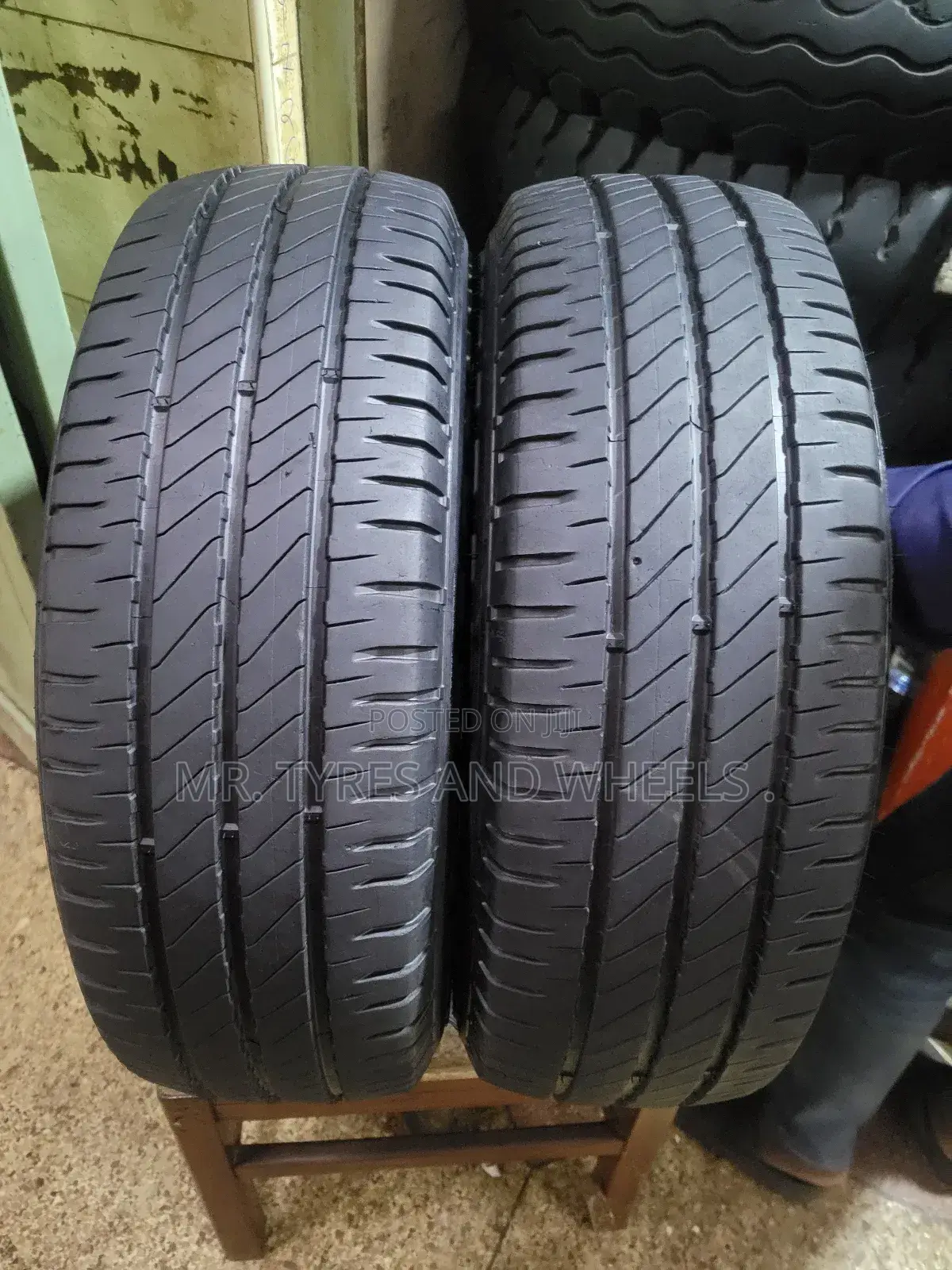 Its 205 70 R15c Michelin Agilis E Imported Tires 4rm Japan.