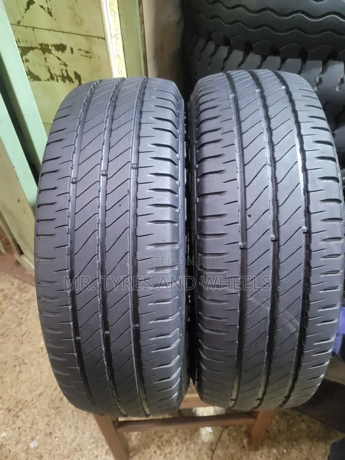 Its 205 70 R15c Michelin Agilis E Imported Tires 4rm Japan.