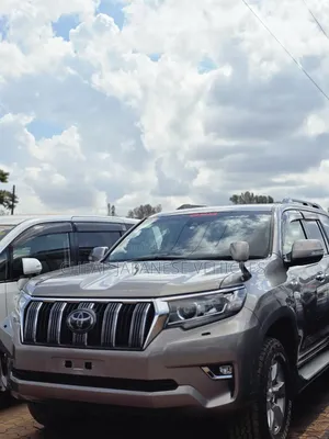 Toyota Land Cruiser Prado 2.8 2017 Beige