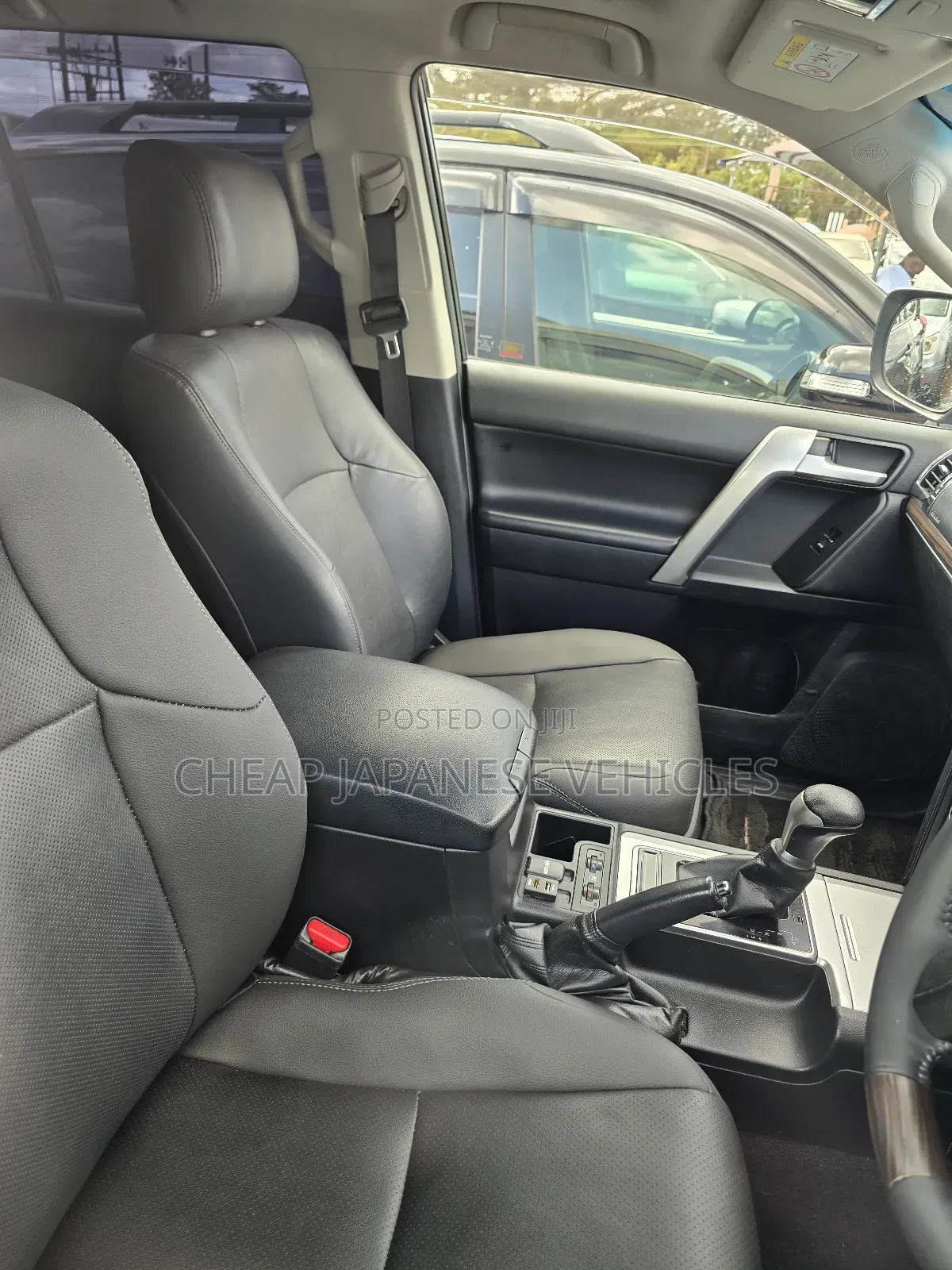 Toyota Land Cruiser Prado 2.8 2017 Beige