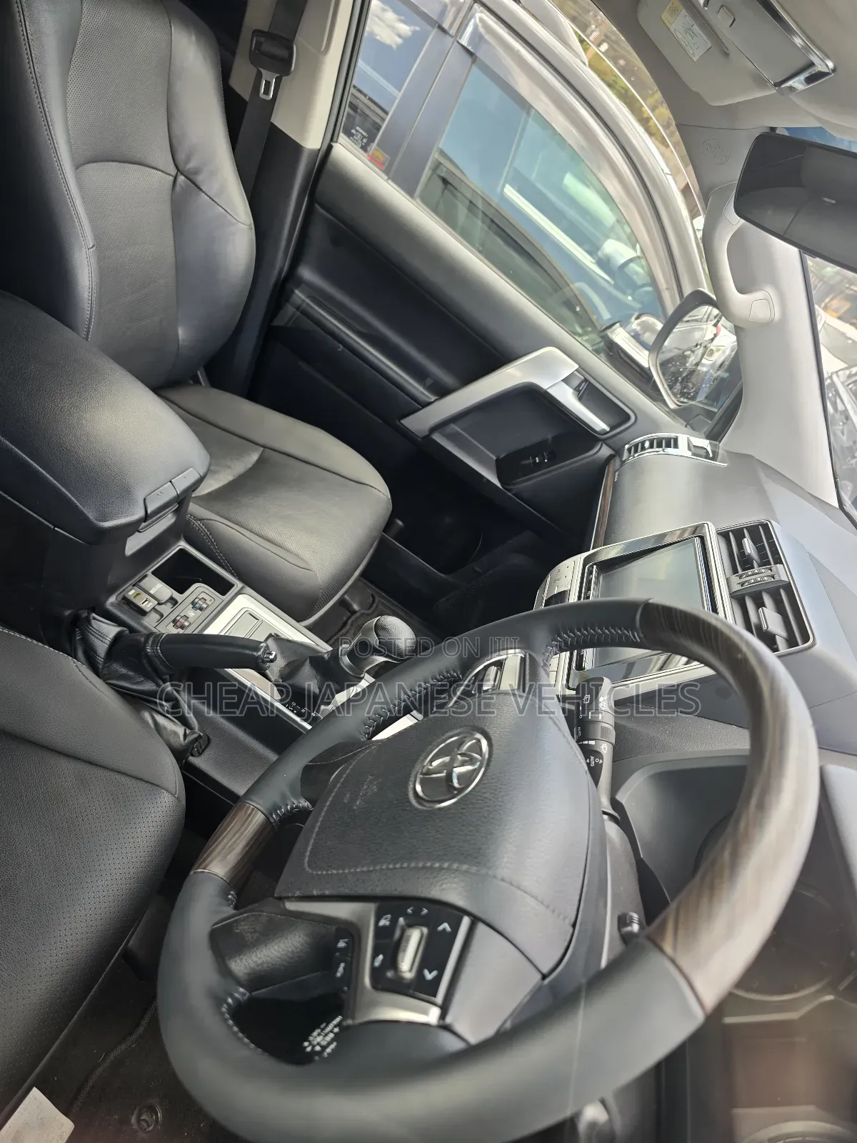 Toyota Land Cruiser Prado 2.8 2017 Beige