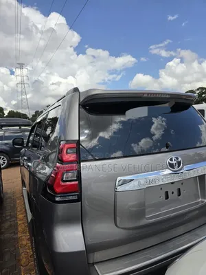 Toyota Land Cruiser Prado 2.8 2017 Beige