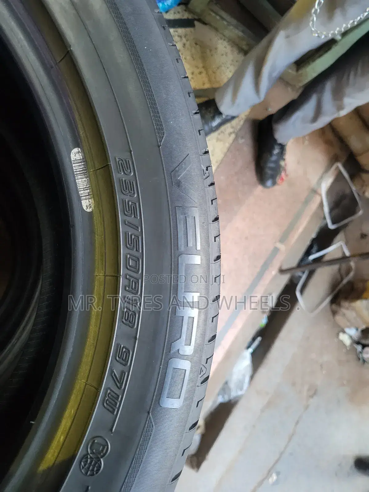 235 50 R18 Dunlop Came and Take This Gd Dunlop 3yrs Warranty