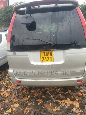Photo - Toyota Noah 2002 Silver