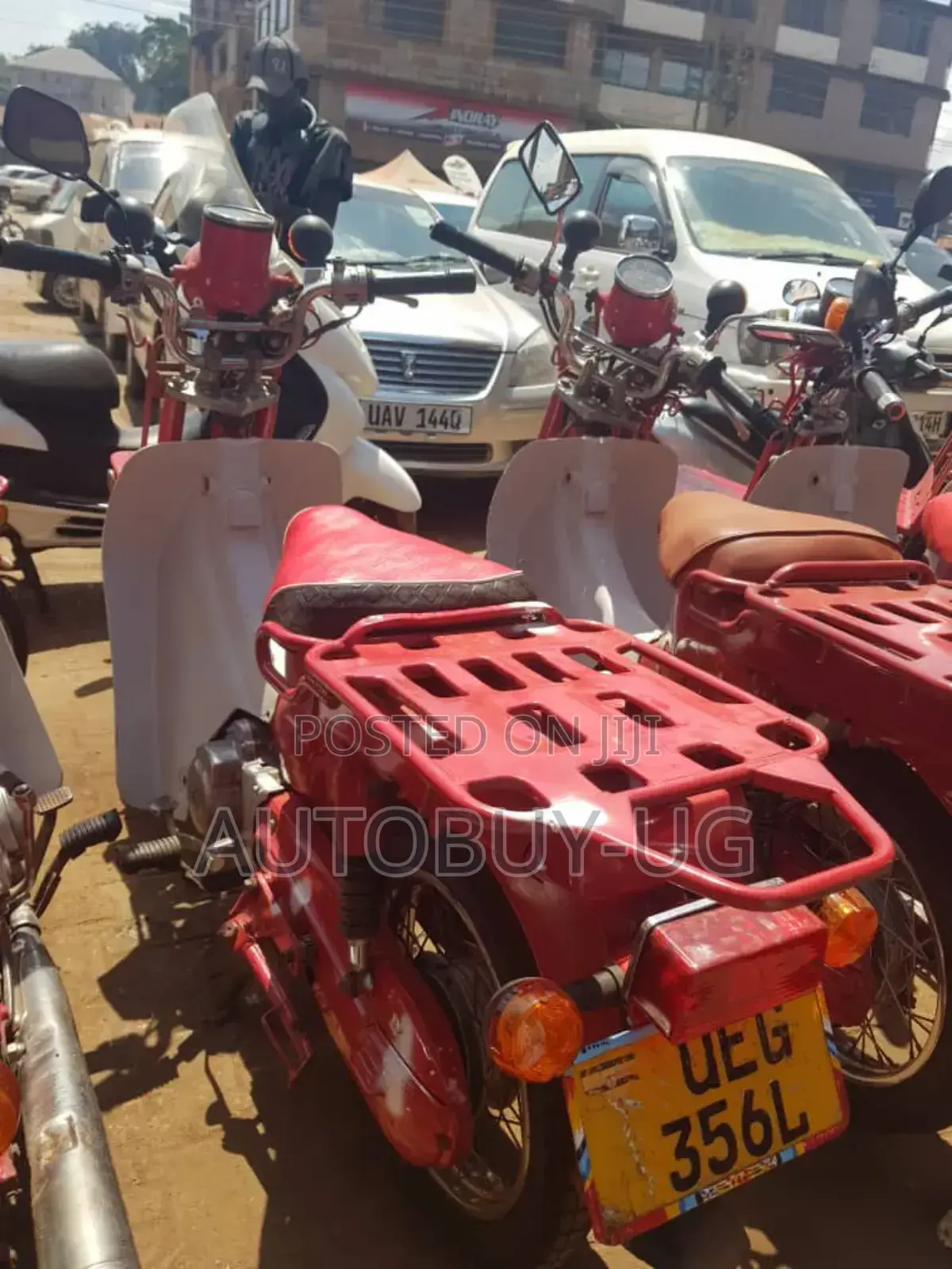 Suzuki 2012 Red