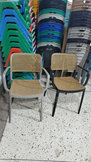 Gray and Black Yz2308 Plastic Chairs