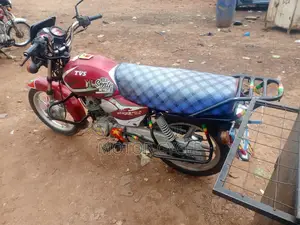 TVS HLX 125 2009 Red