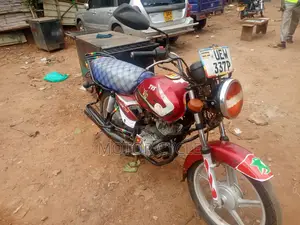 TVS HLX 125 2009 Red