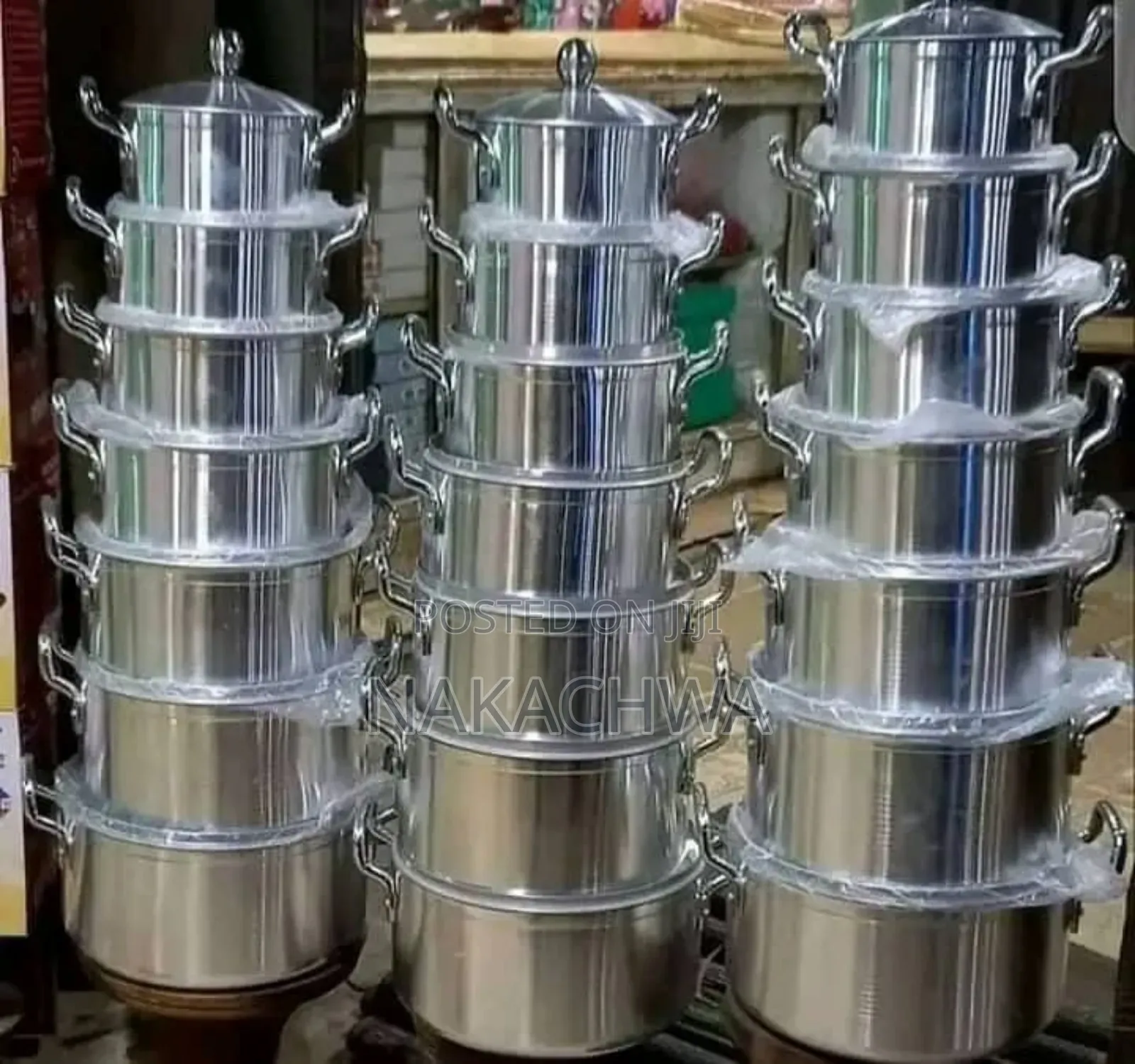 A Set of Non Sticky Dishes 7 Pieces