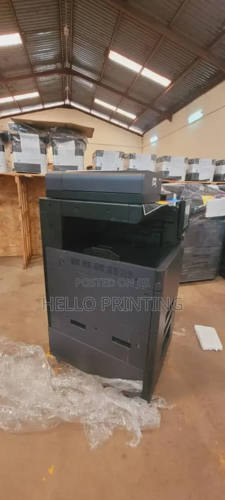 Kyocera 2552ci – Big Screen Makes It Easy to Control