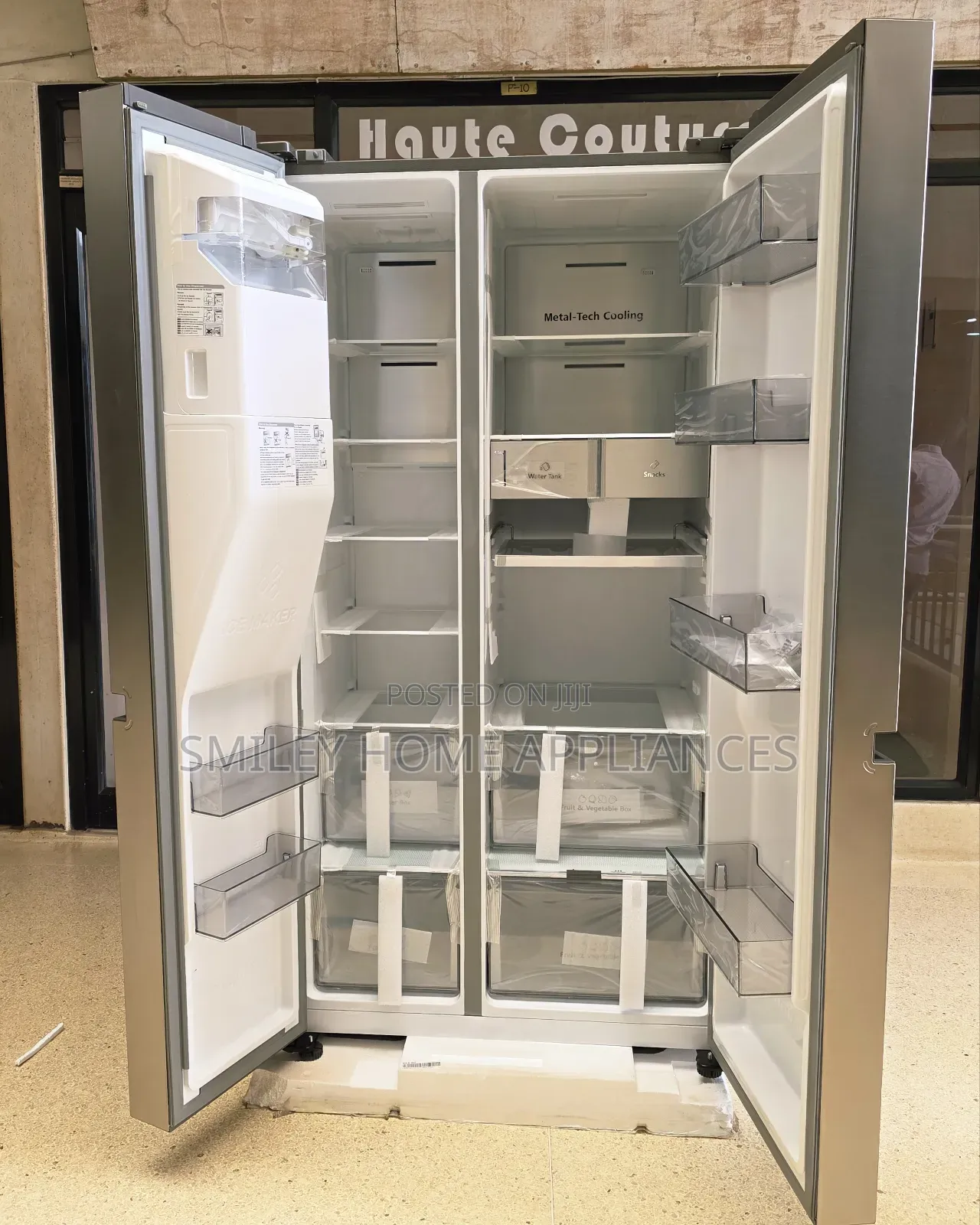 700ltrs Popular Hisense Refrigerator With an Ice Dispenser