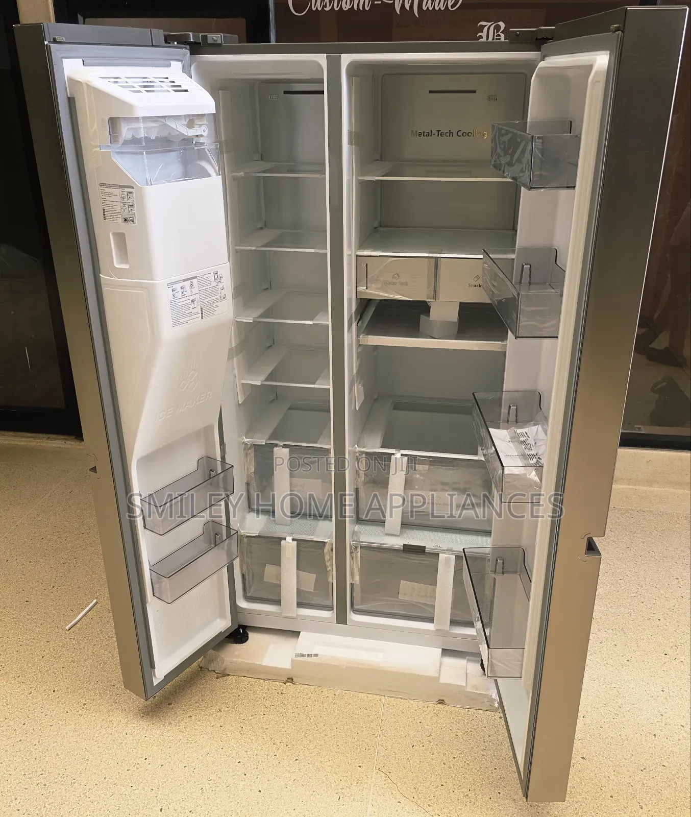 700ltrs Popular Hisense Refrigerator With an Ice Dispenser