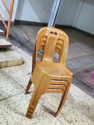 Leisure Armless Plastic Chairs