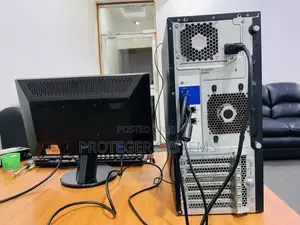 Server HP ProLiant ML 16GB Intel Xeon HDD+SSD 1T