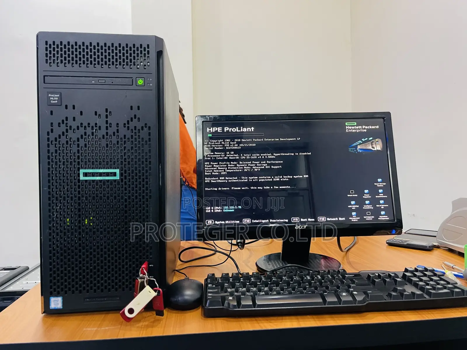 Server HP ProLiant ML 16GB Intel Xeon HDD+SSD 1T