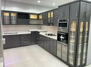 Kitchen Cabinets / London Kitchen Design
