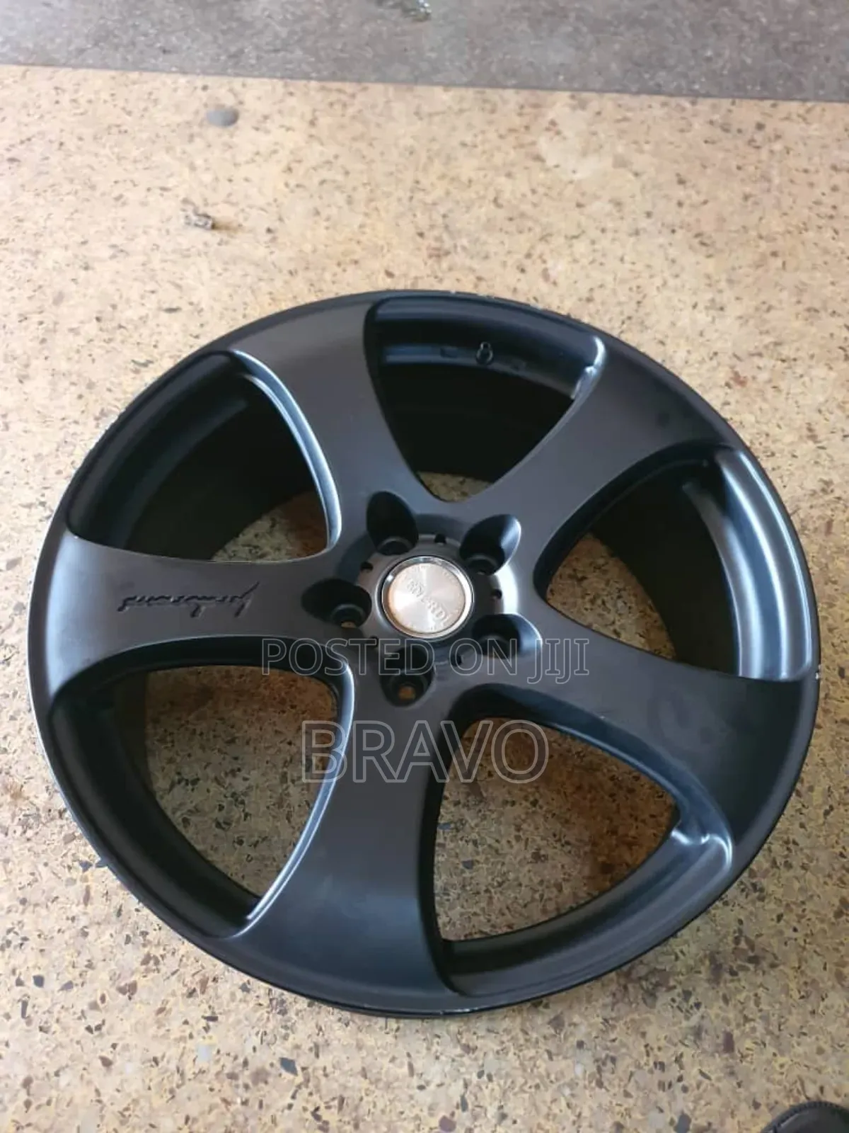 Rims Size 18 Silver Black for Harrier .