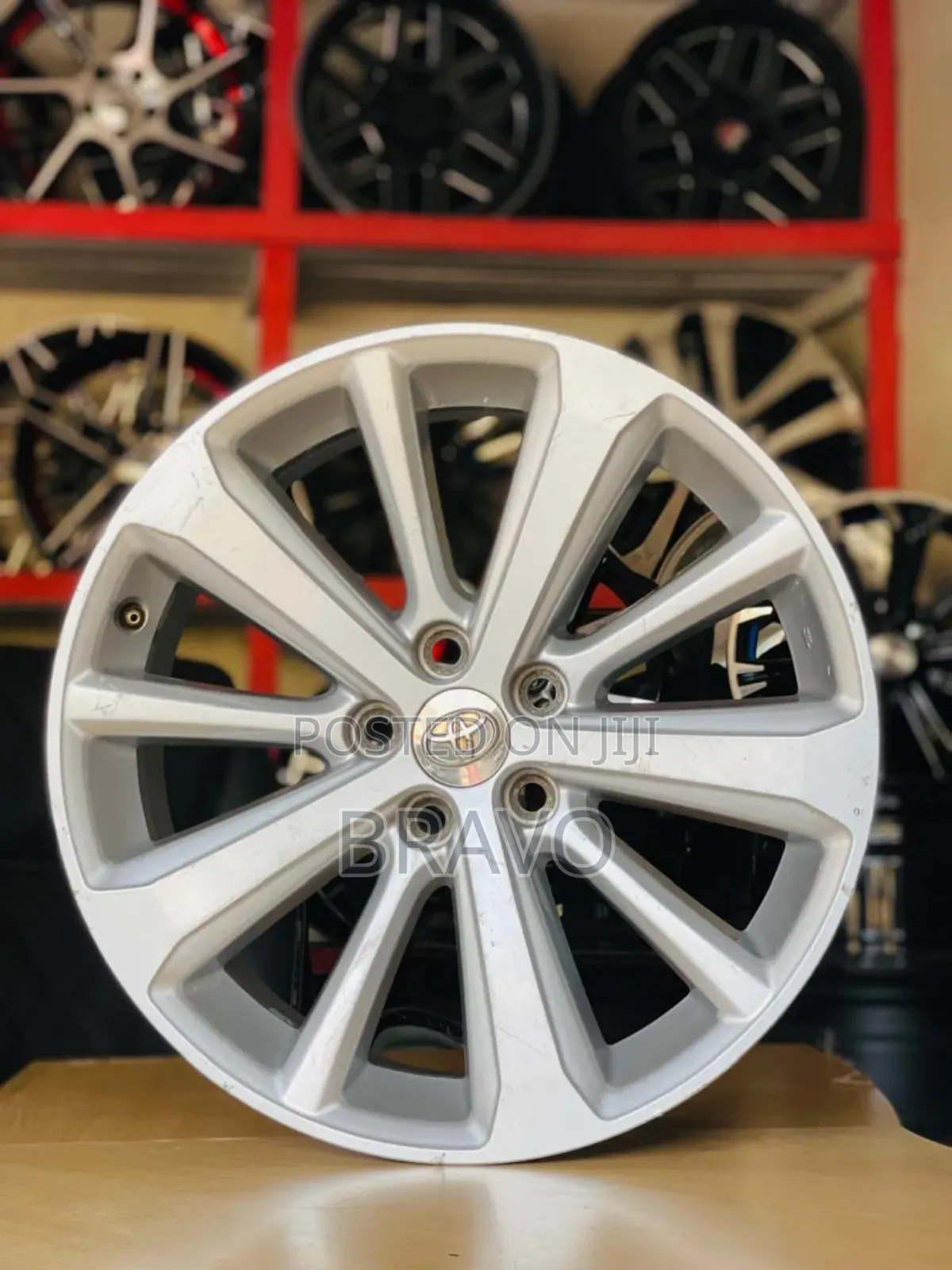 Rims Size 18 Silver Black for Harrier .