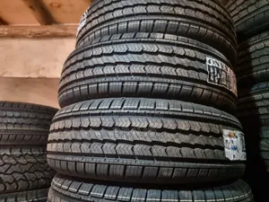 225/65r17 Onyx Tyres for Harrier.
