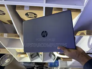 New Laptop HP 250 G10 8GB Intel Core I5 SSHD+SSD 512GB