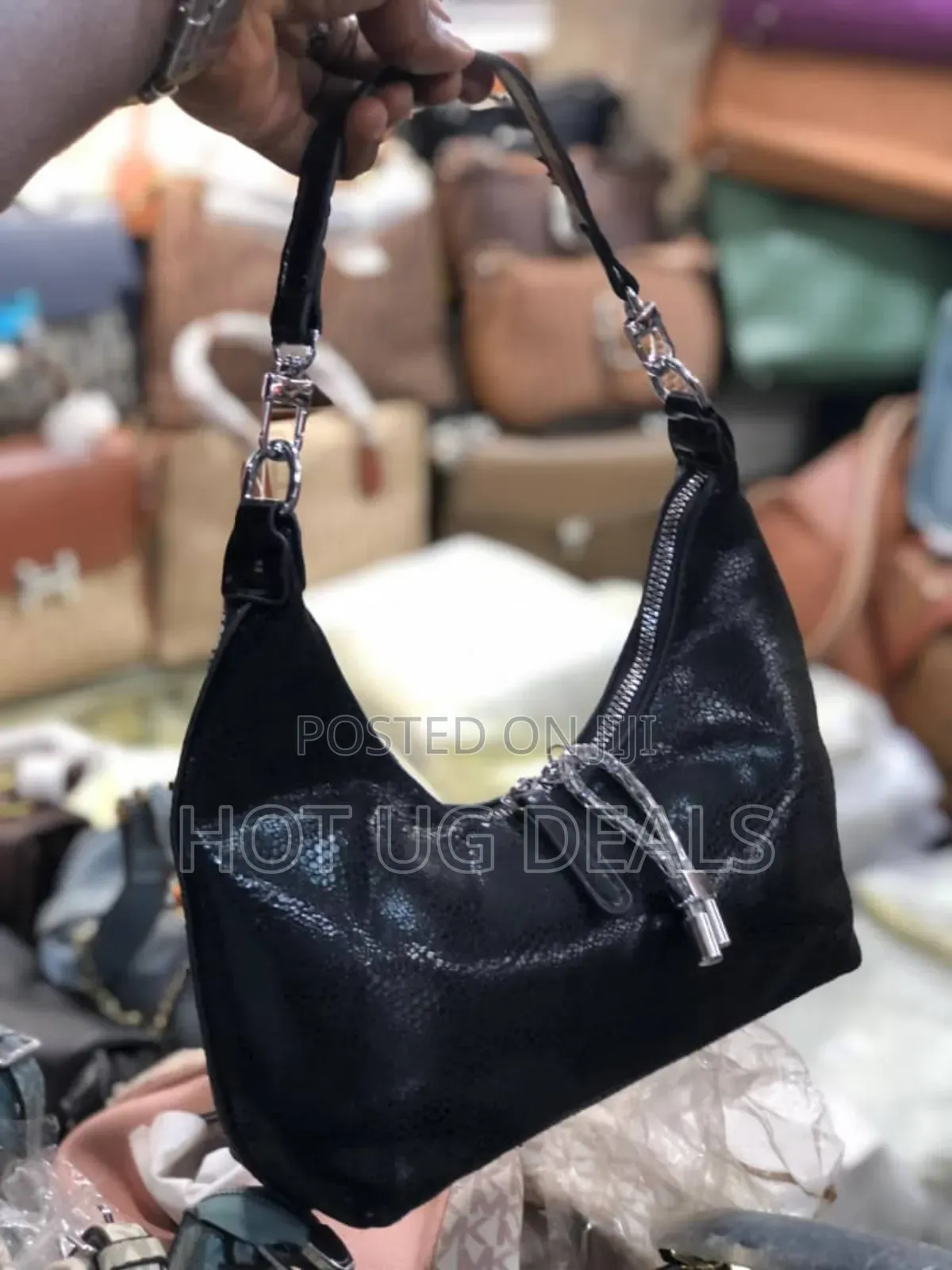 Ladies Classic Handbag