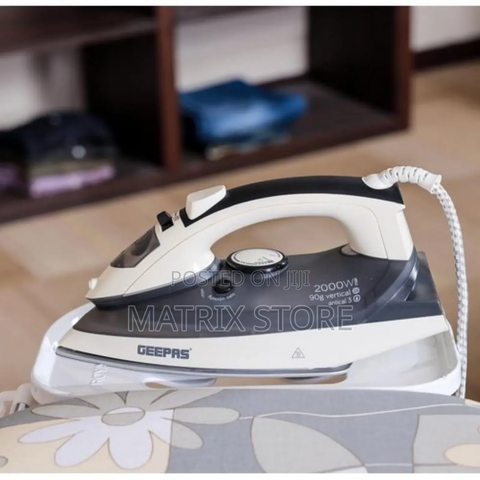 Geepas Ceramic Steam Iron For Wet/Dry Crease Free Ironing