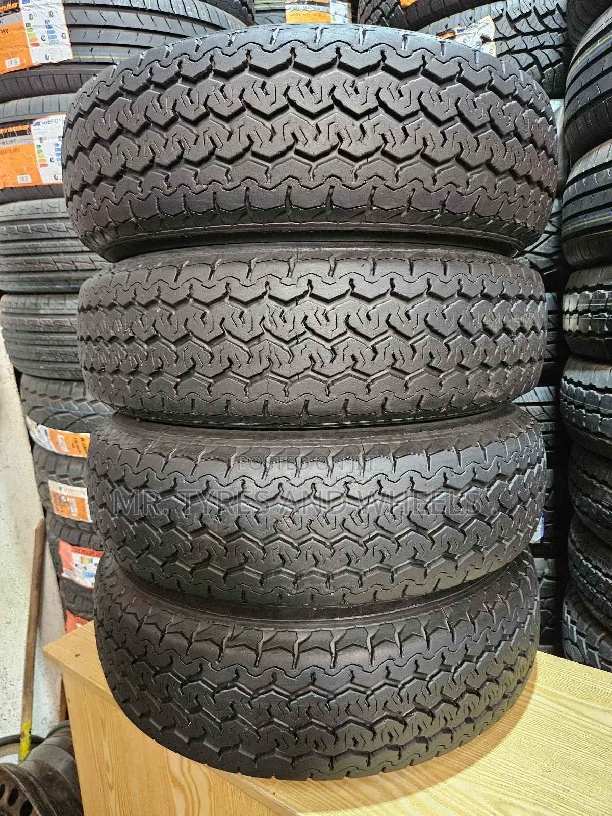 195r14c Dunlop Tires WTH Out Strok a Stronger Than WTH Strok