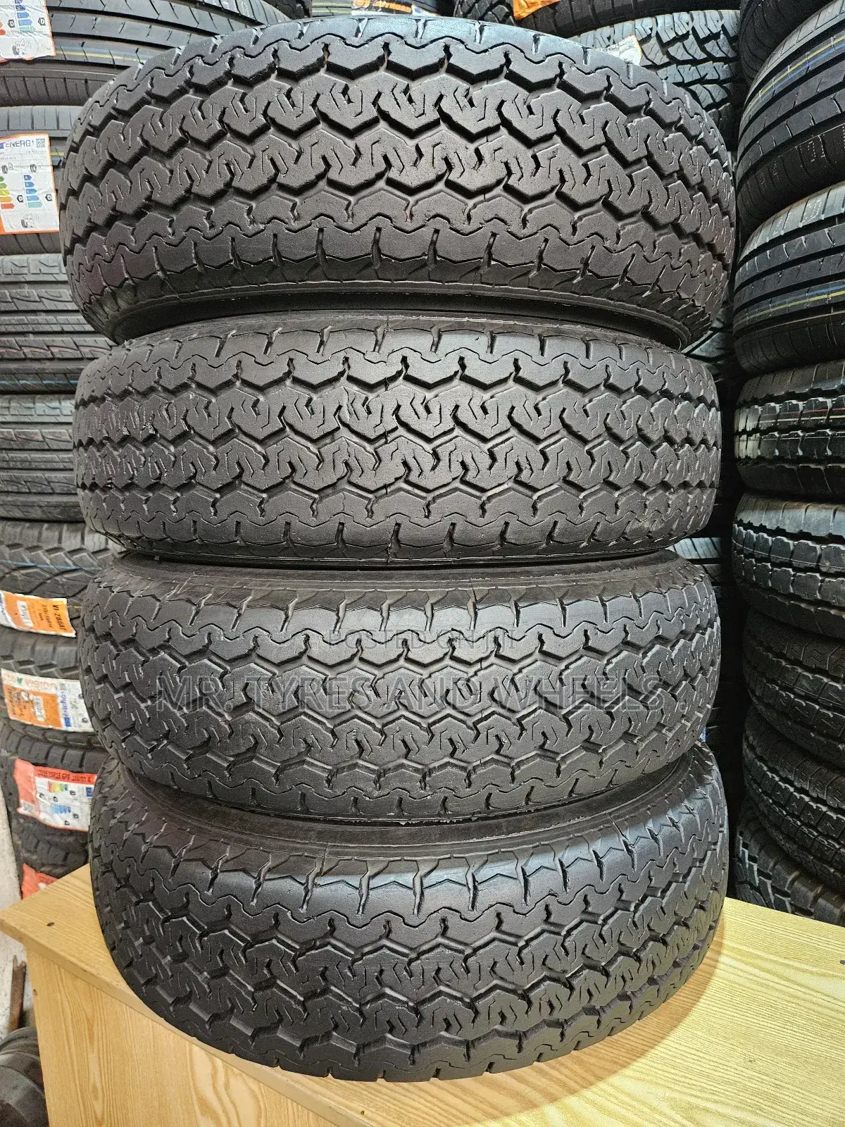 195r14c Dunlop Tires WTH Out Strok a Stronger Than WTH Strok