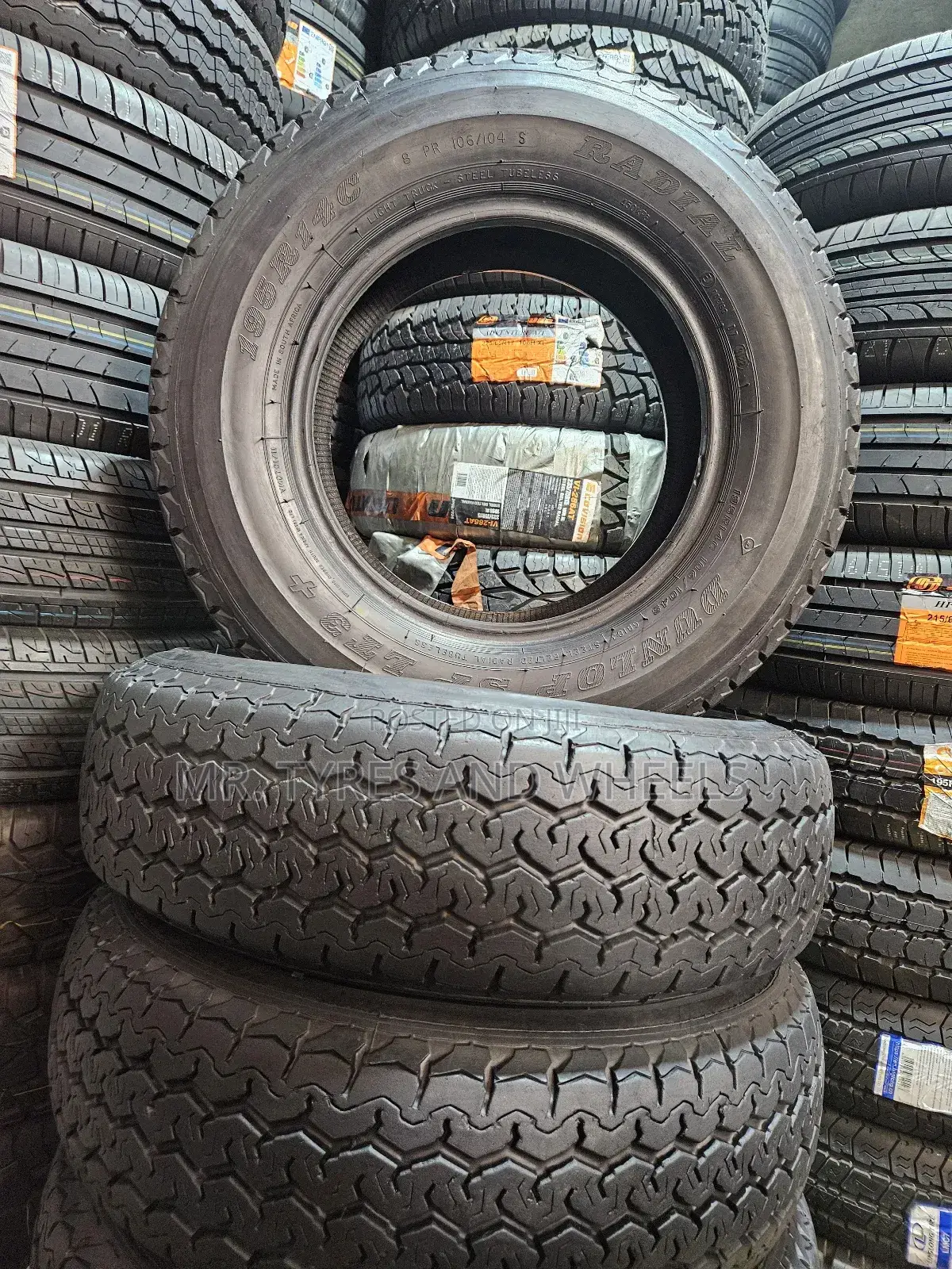 195r14c Dunlop Tires WTH Out Strok a Stronger Than WTH Strok