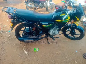 Bajaj Boxer 150 UG 2023 Green