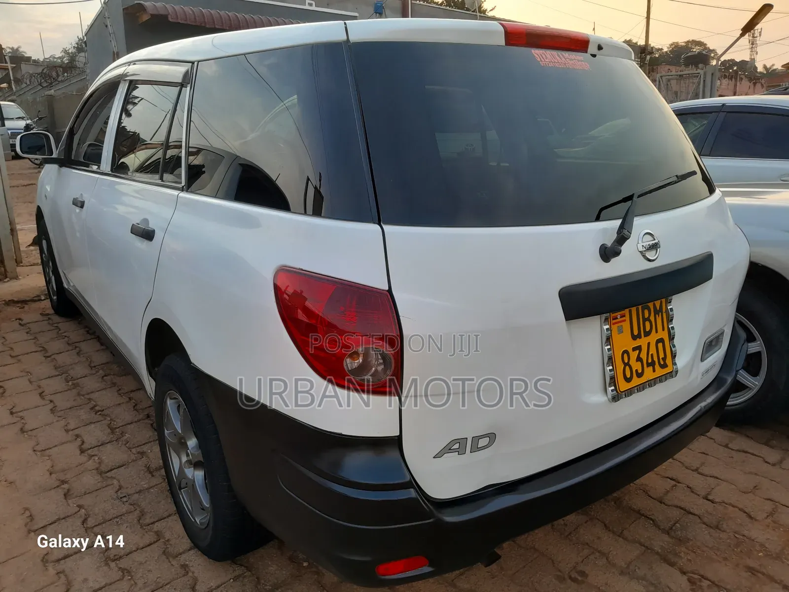 Nissan Advan 2015 White