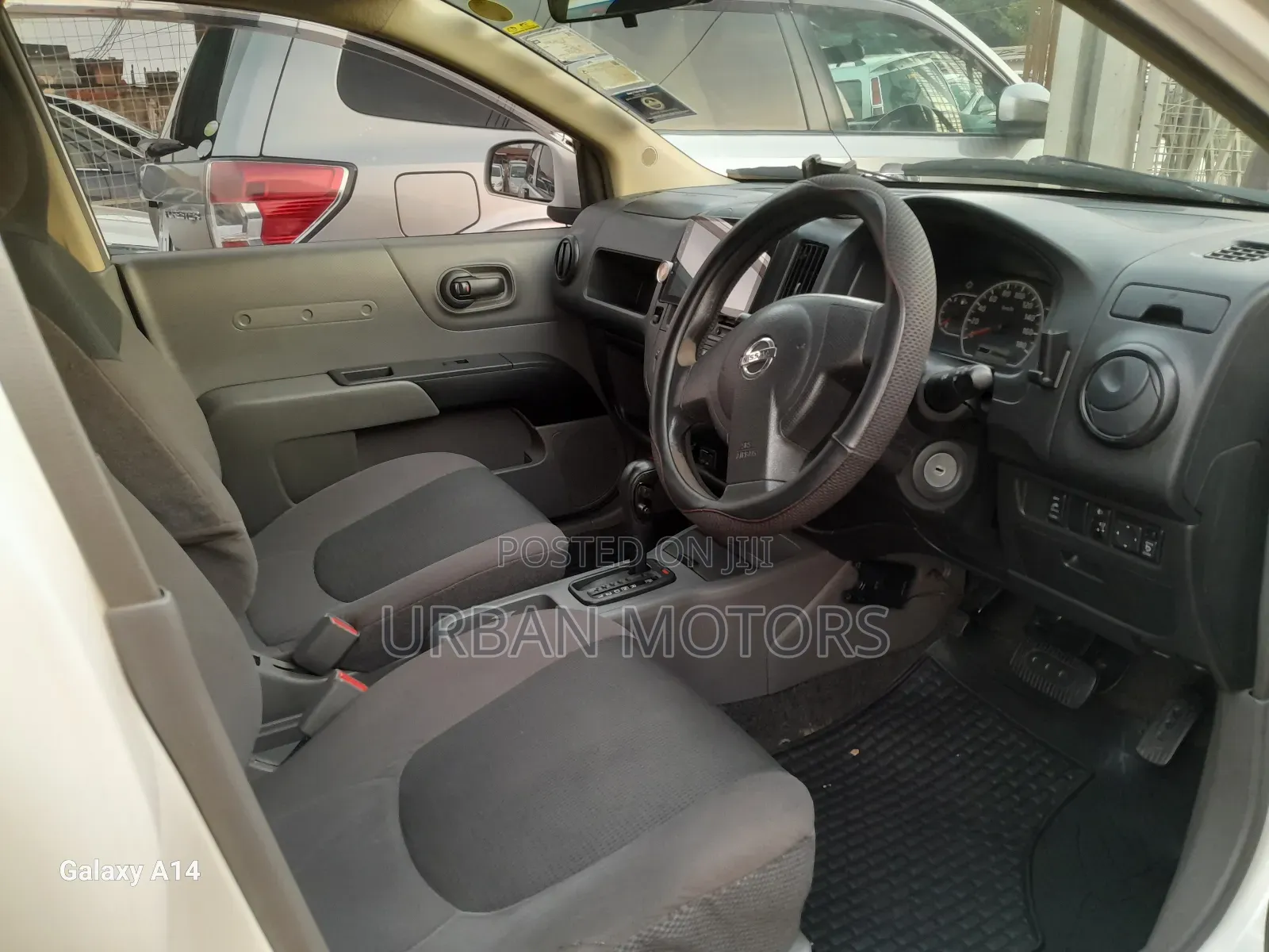 Nissan Advan 2015 White