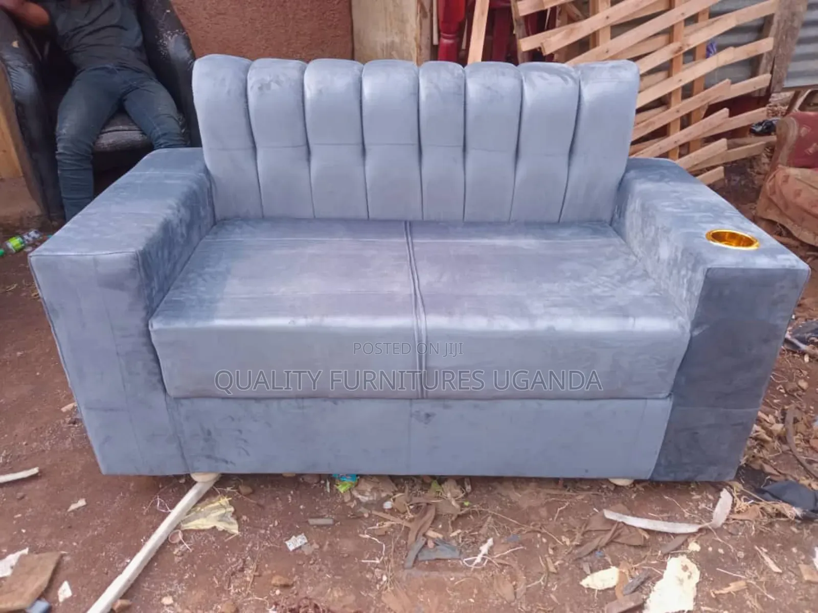 2seater With a Cupholder