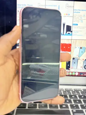 Photo - Apple iPhone 15 256 GB Pink