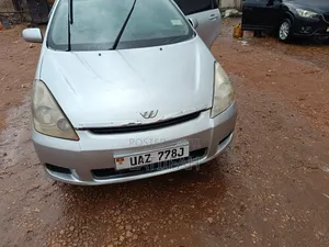 Photo - Toyota Wish 2005 Silver