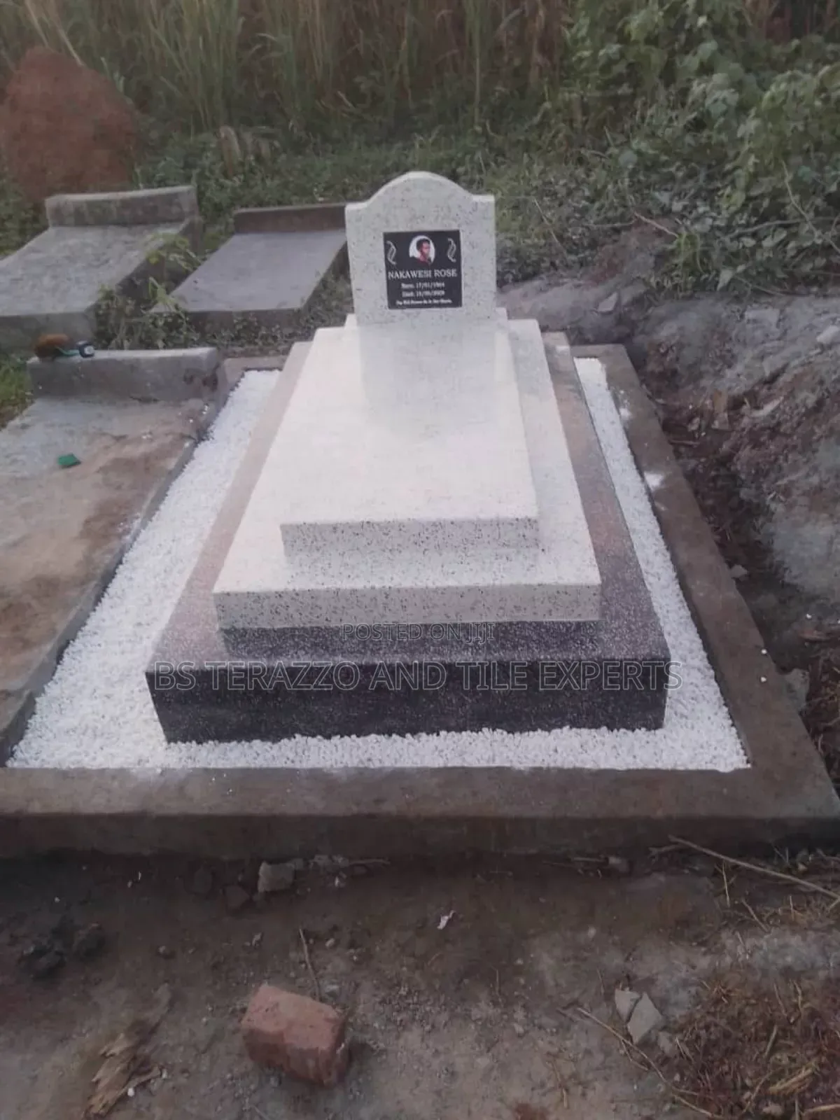 Terrazo Grave Finishing