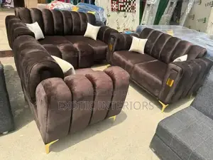 Sofa of 6seater Call