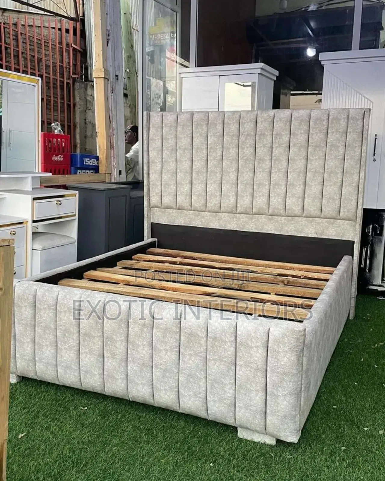 Bed of 5x6feet Call