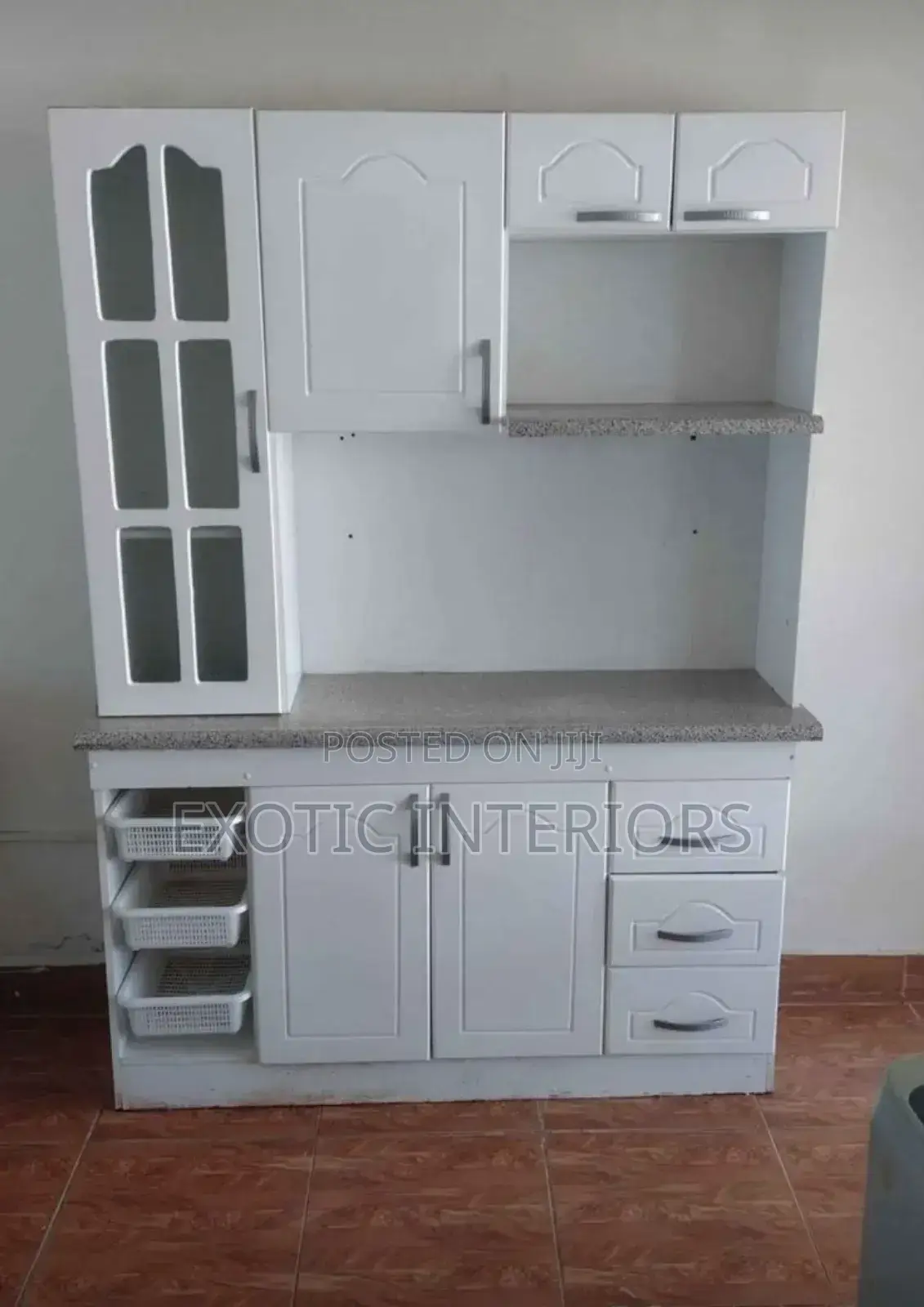 Cupboard White and Grey Call
