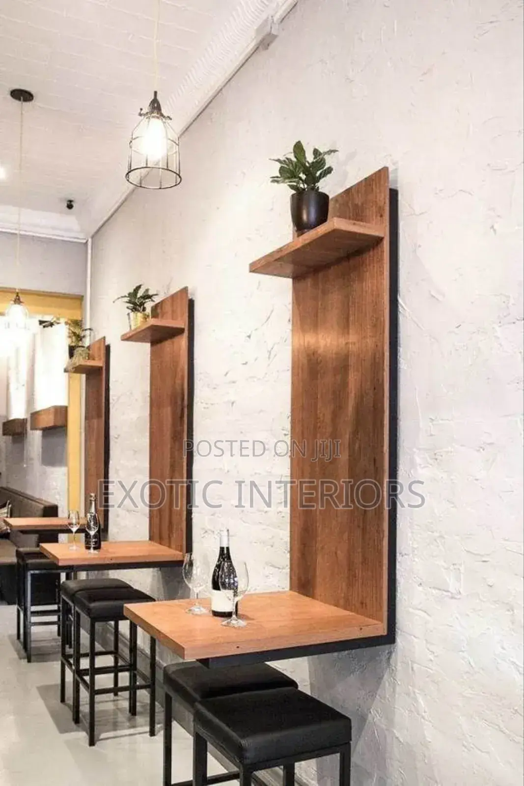 Restaurant and Bar Call
