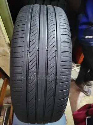 215 60 R16 Gt Used Bt Still Gd Tire So U Can Take It Ur Self