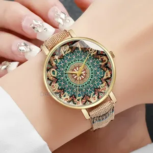 1pc Funky Style Women's Quartz Wrist Watch, Round Zinc Alloy