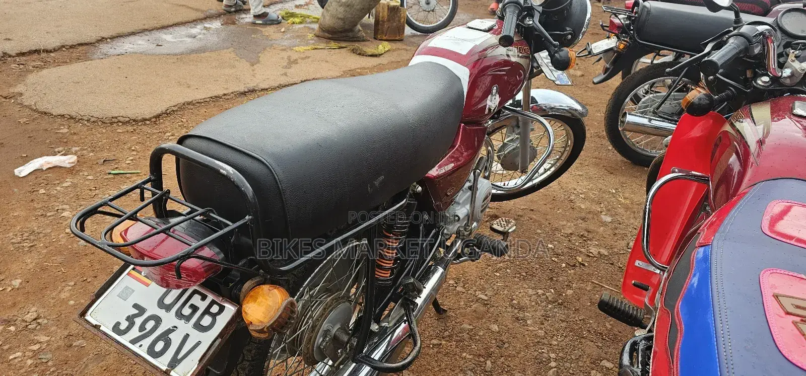 Bajaj Boxer 2024 Red