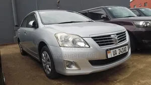 Photo - Toyota Premio 2012 Silver