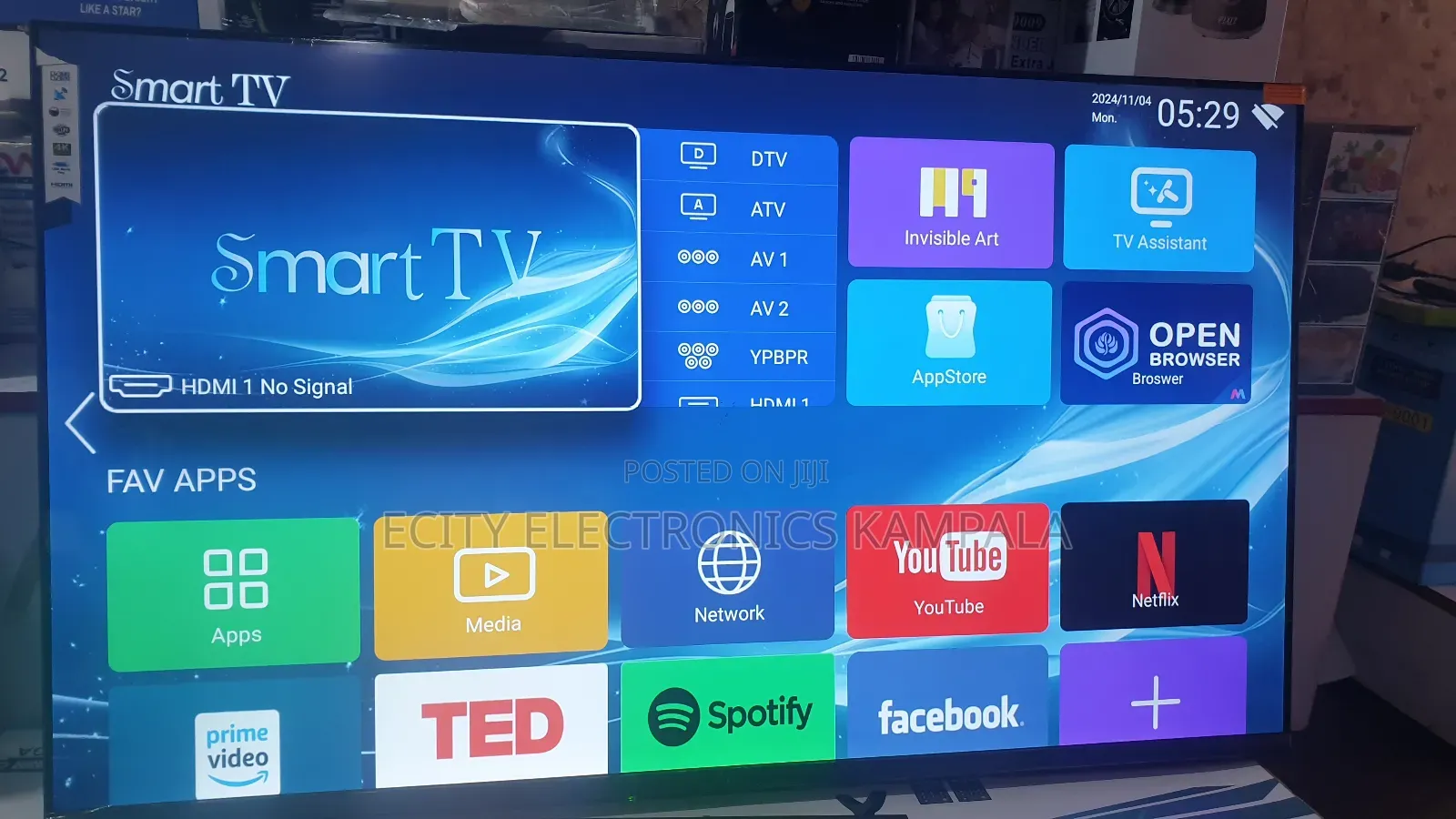 60" Smart Lg Flat Scrreen