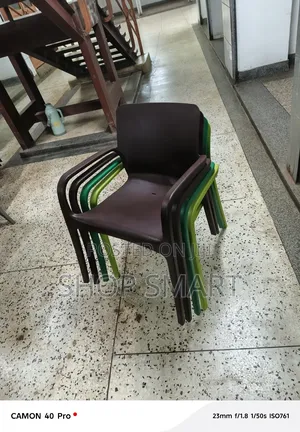 Photo - Modern Plastic Chairs Plastic Chairs